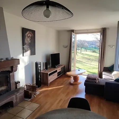 Maison Individuelle Avec Terrain Arboré *