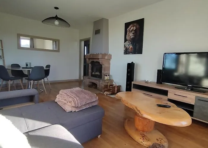 Maison Individuelle Avec Terrain Arbore * Mayrinhac-Lentour